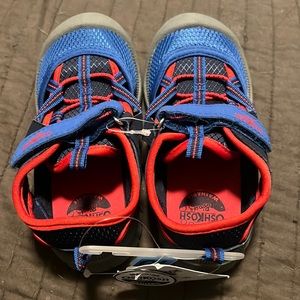OshKosh Paul Sandals size 10 Blue/Red